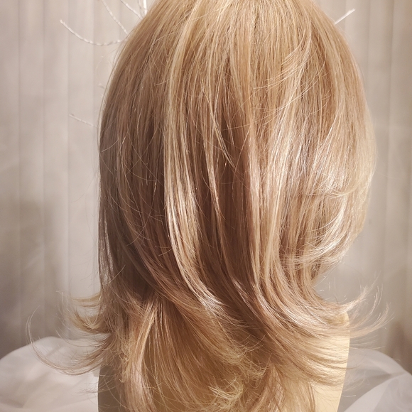 🔥EMBRACE BY RAQUEL WELCH RL 16/88 PALE GOLDEN HONEY  EUC - Picture 4 of 9